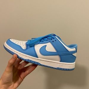 University Blue Dunks - Size 8W